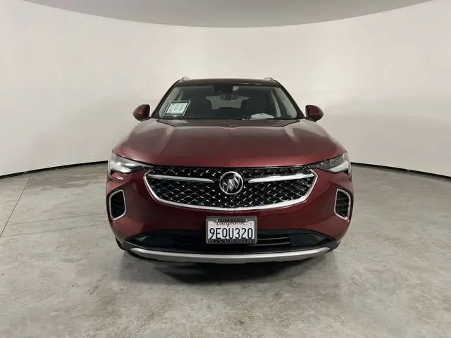 2023 Buick Envision Avenir AWD photo 3
