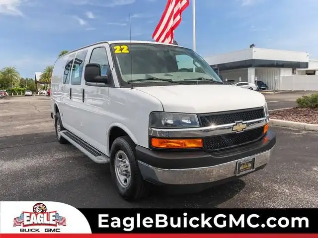 2022 Chevrolet Express Work Van HD 2500's photo