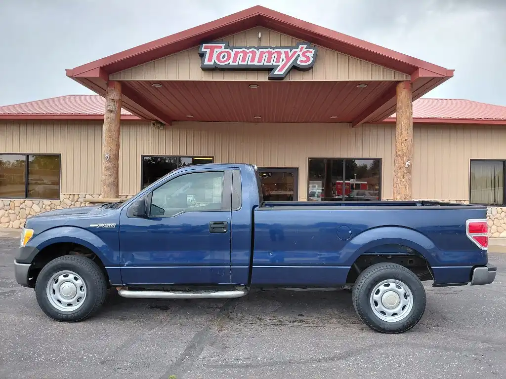 2014 Ford F-150 XL 4x4 Regular Cab 126-in's photo