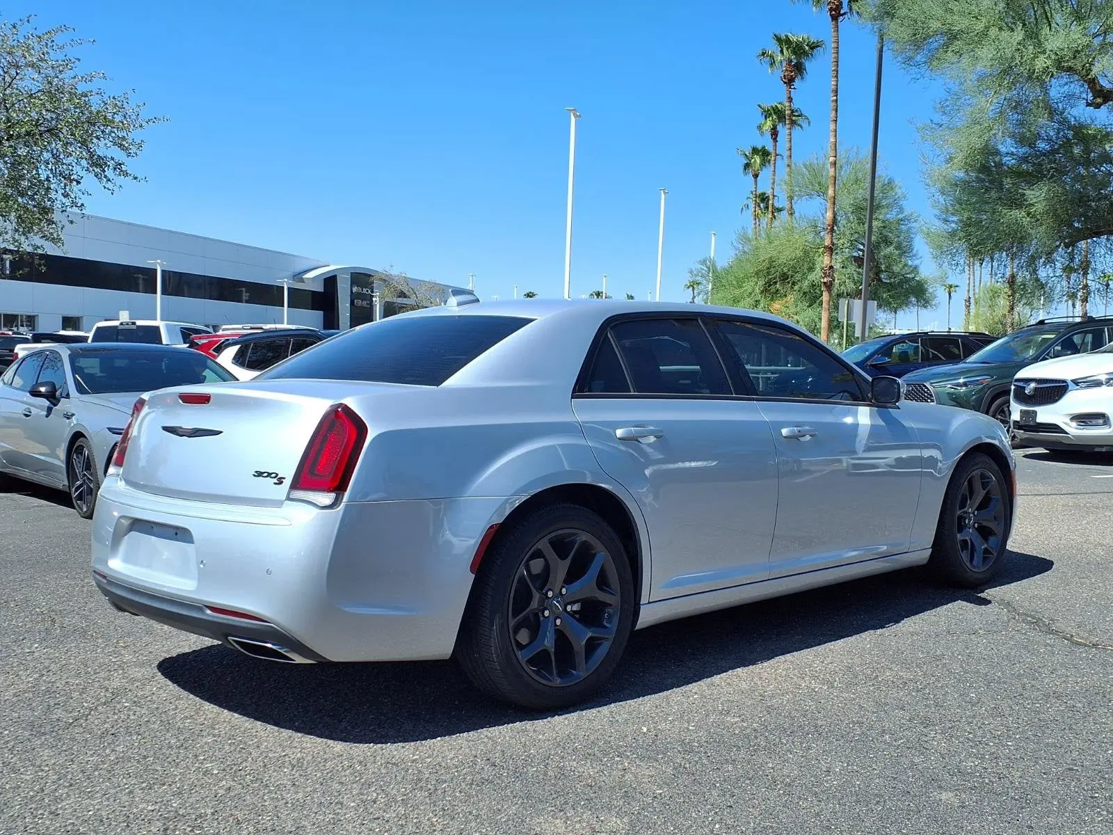 2023 Chrysler 300 S photo 5