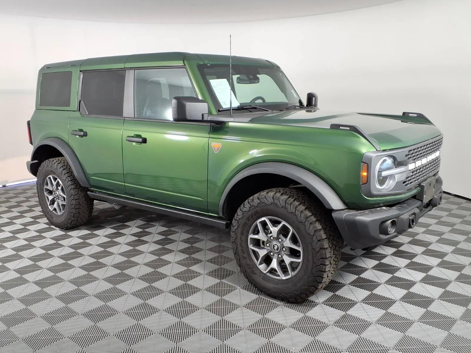 2025 Ford Bronco undefined photo 5