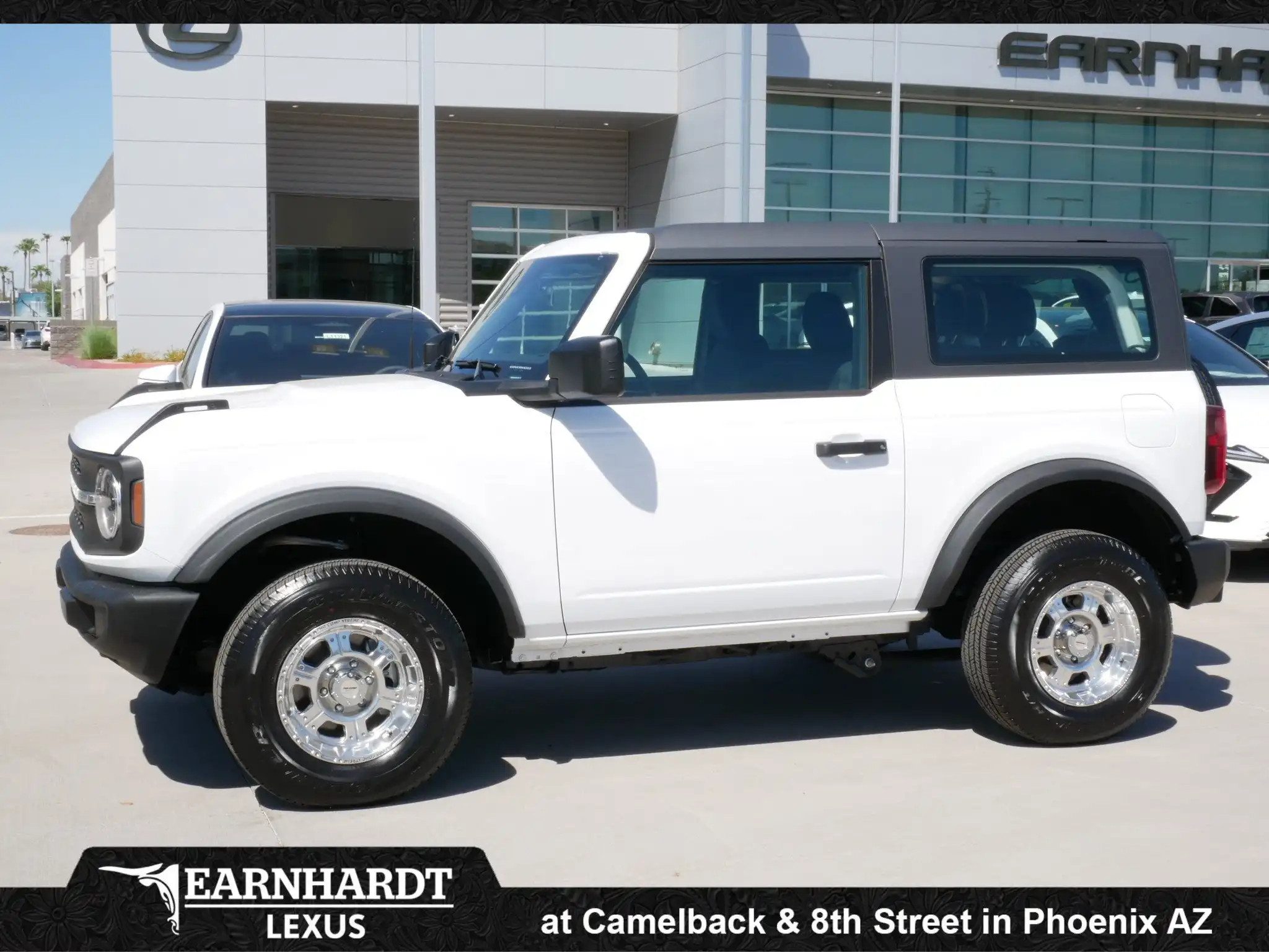 2025 Ford Bronco Base 4WD's photo