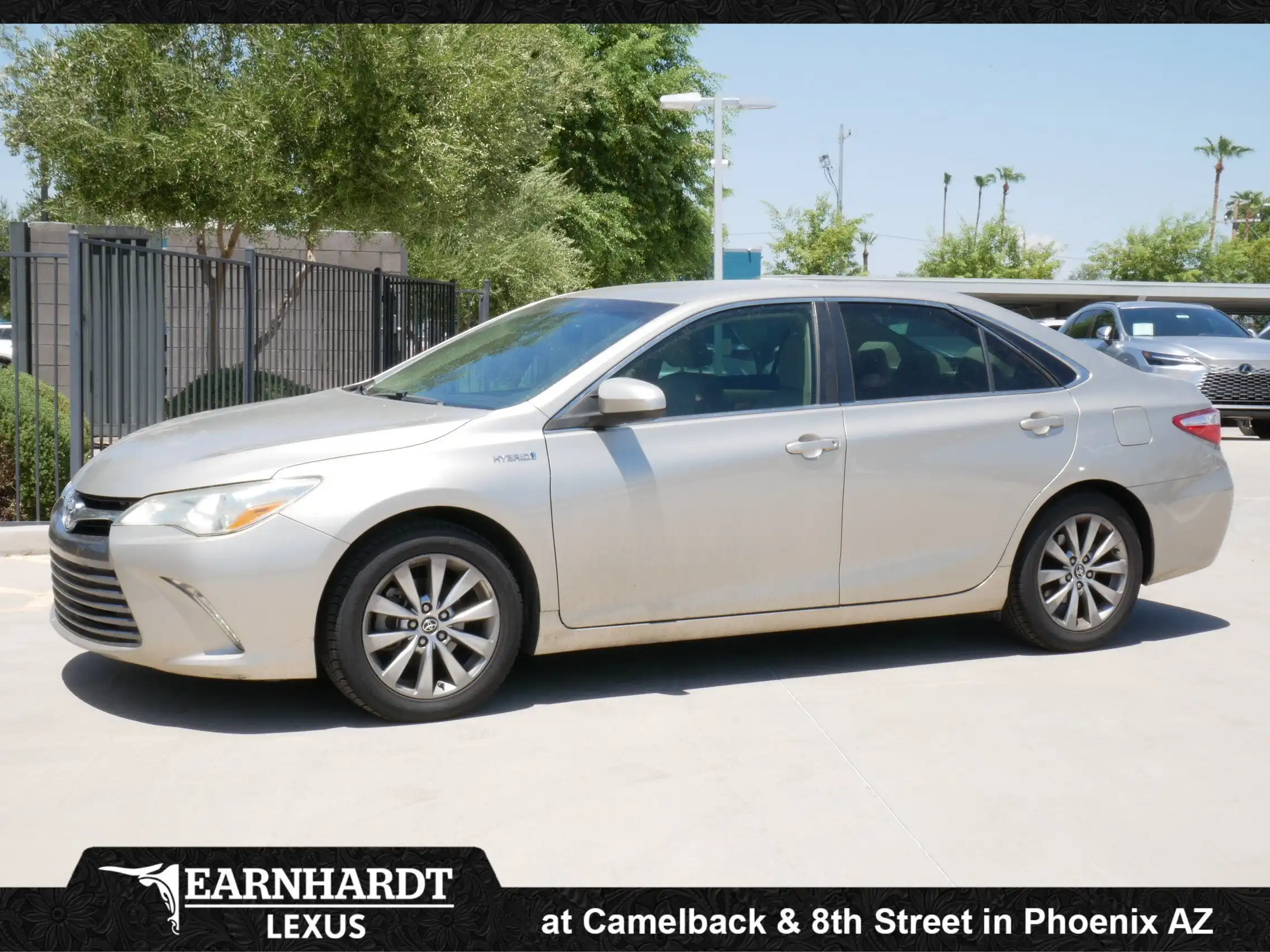 2016 Toyota Camry 2.5 Auto XLE Hybrid's photo