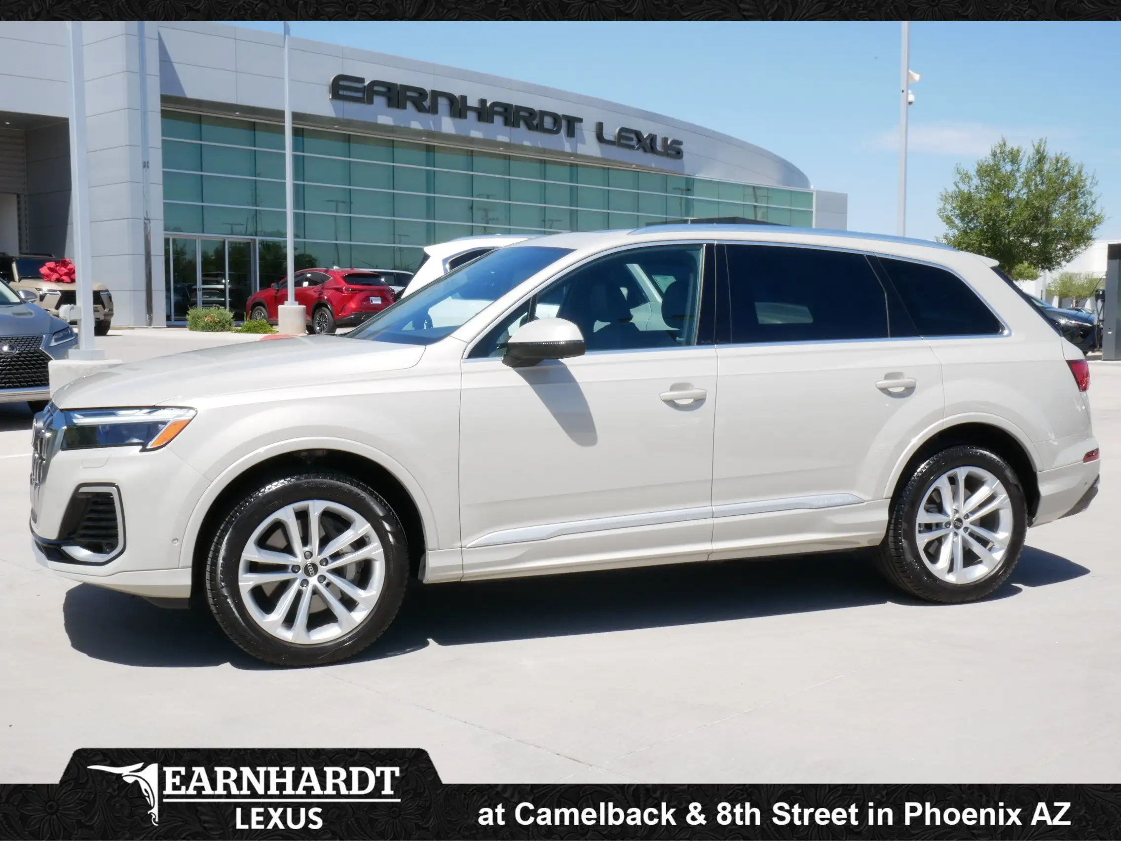 2025 Audi Q7 45 Premium Plus quattro Tiptronic's photo