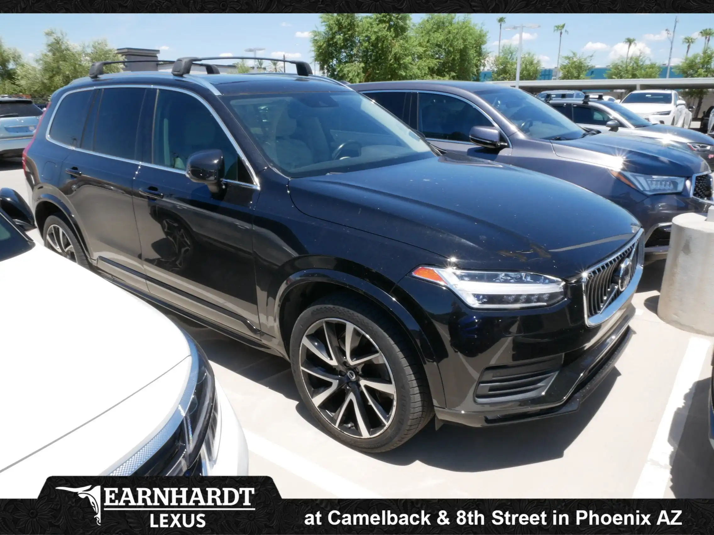 2021 Volvo XC90 T6 Momentum 6 Passenger AWD's photo