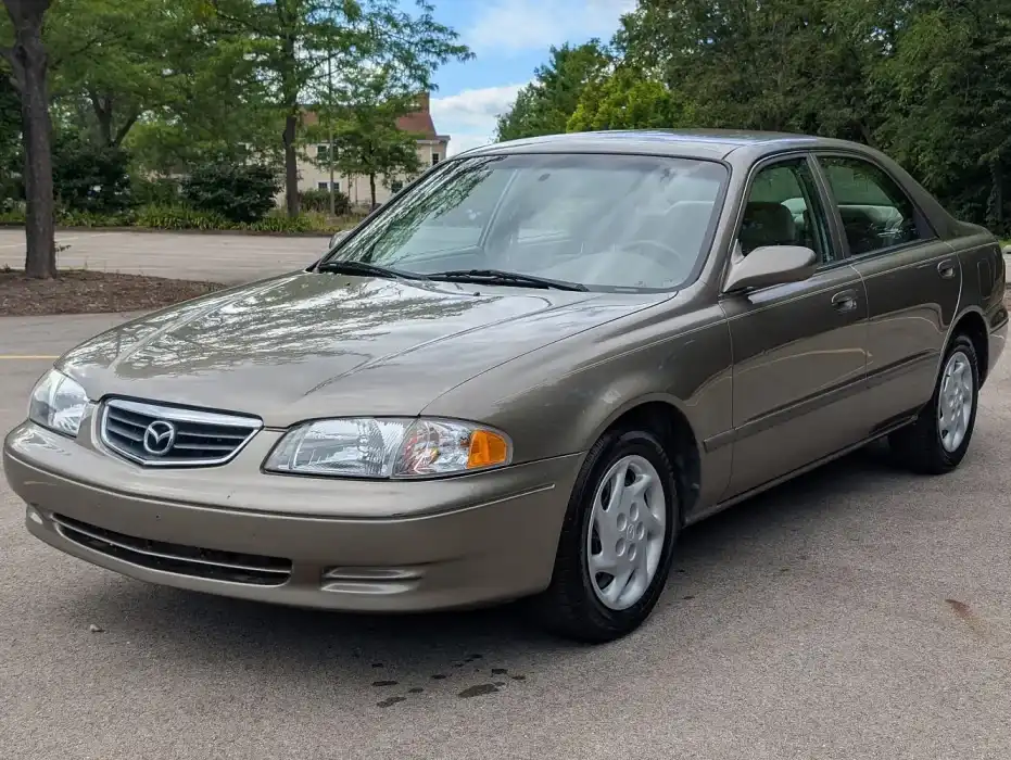 2001 Mazda 626 ES's photo
