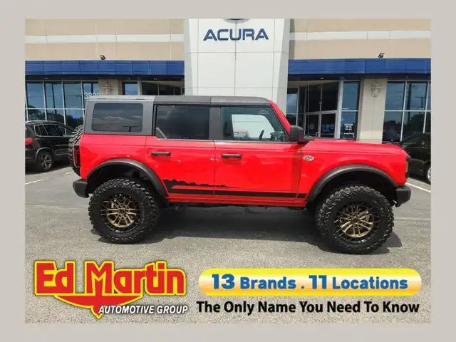 2023 Ford Bronco Wildtrak 4x4's photo