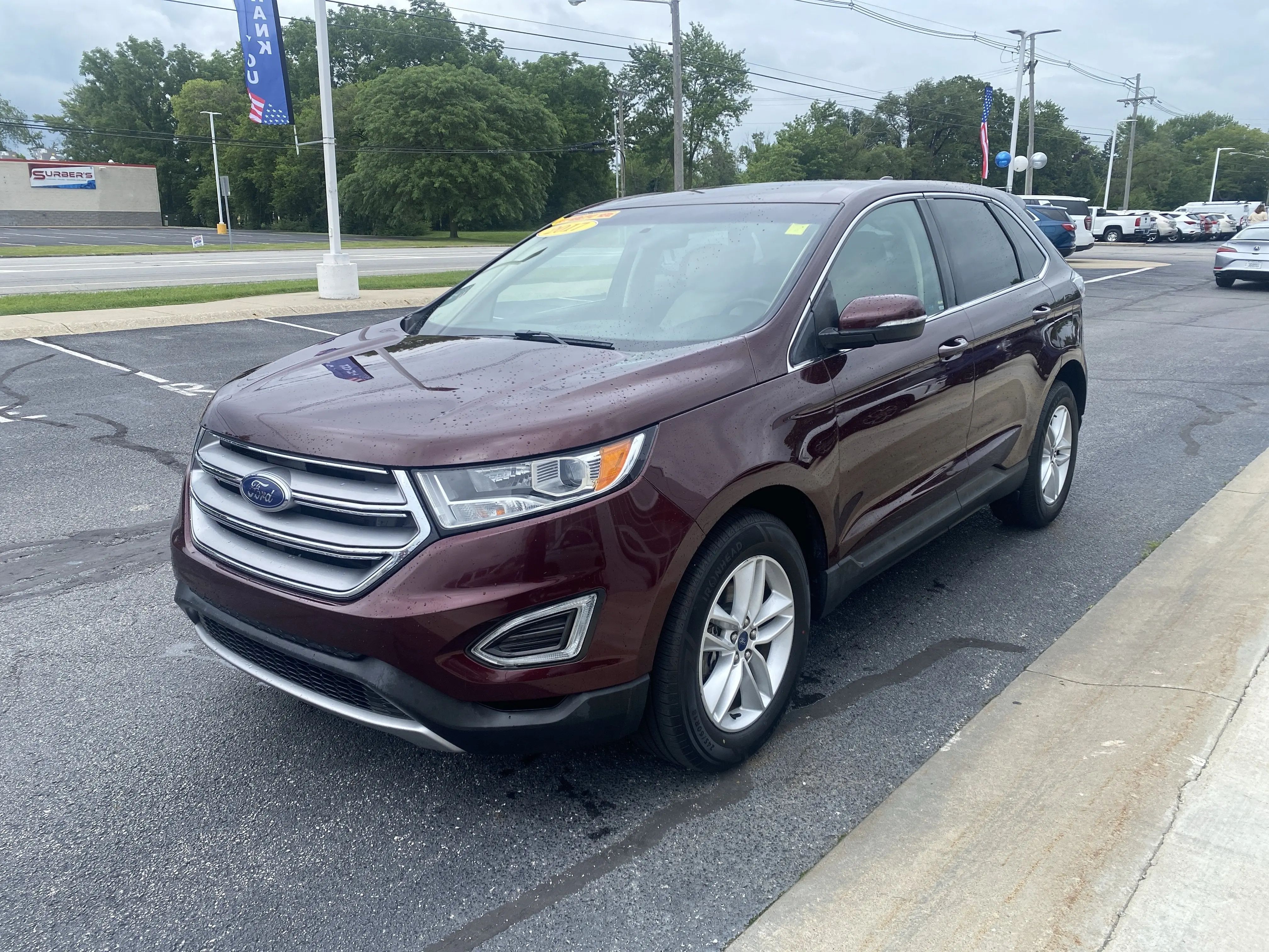 2017 Ford Edge SEL photo 4