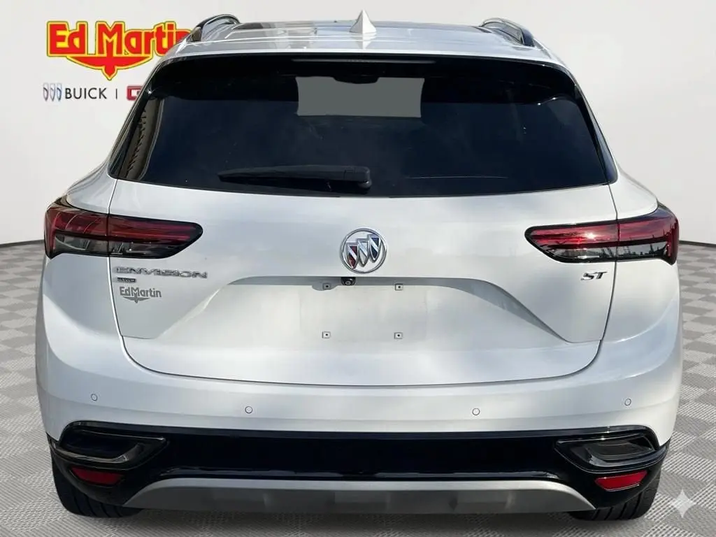 2023 Buick Envision Essence AWD photo 3