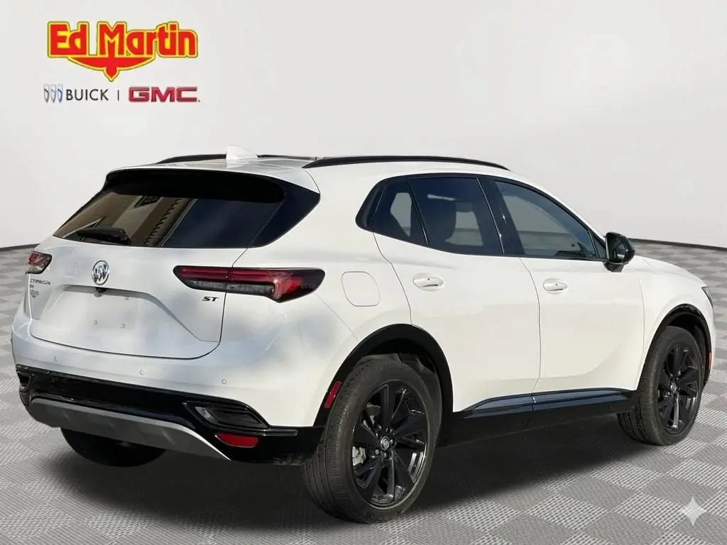 2023 Buick Envision Essence AWD photo 4