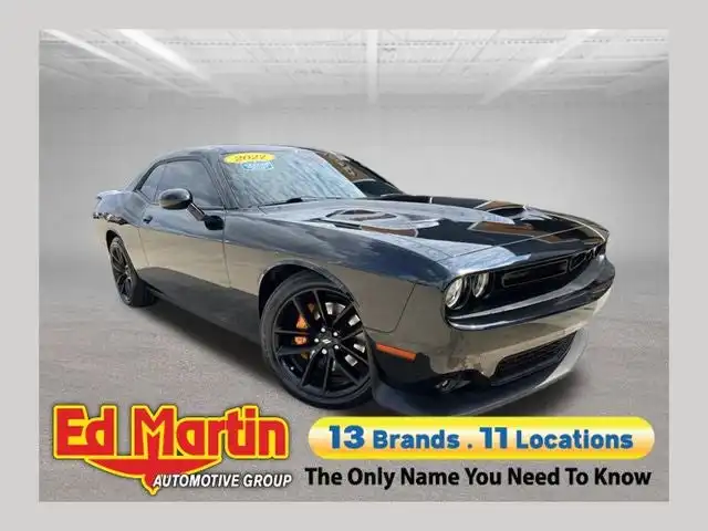 2022 Dodge Challenger GT Auto's photo
