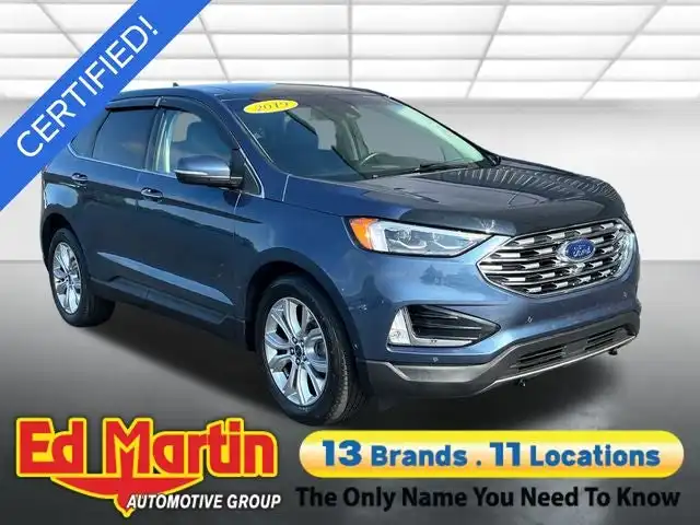 2019 Ford Edge Titanium's photo
