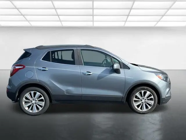 2020 Buick Encore Preferred photo 3