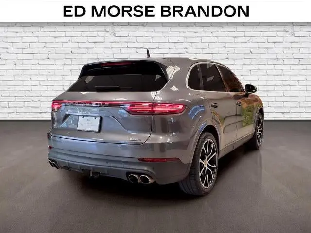 2019 Porsche Cayenne S photo 5