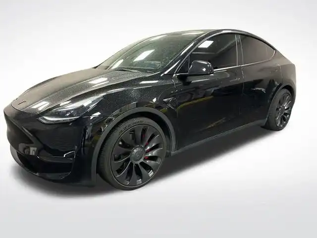 2022 Tesla Model Y Performance Dual Motor All-Wheel Drive's photo