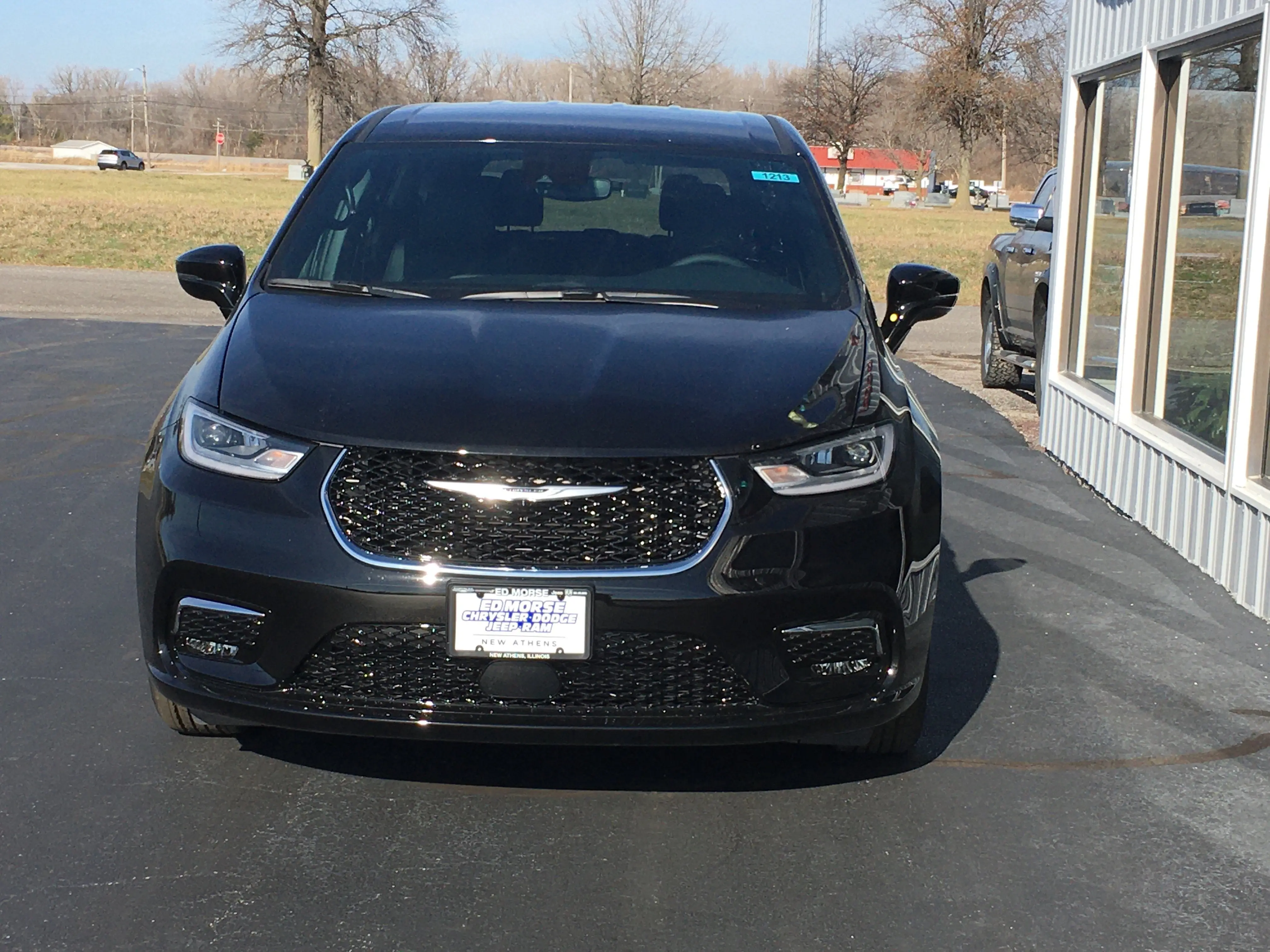 2026 Chrysler Pacifica Select photo 4