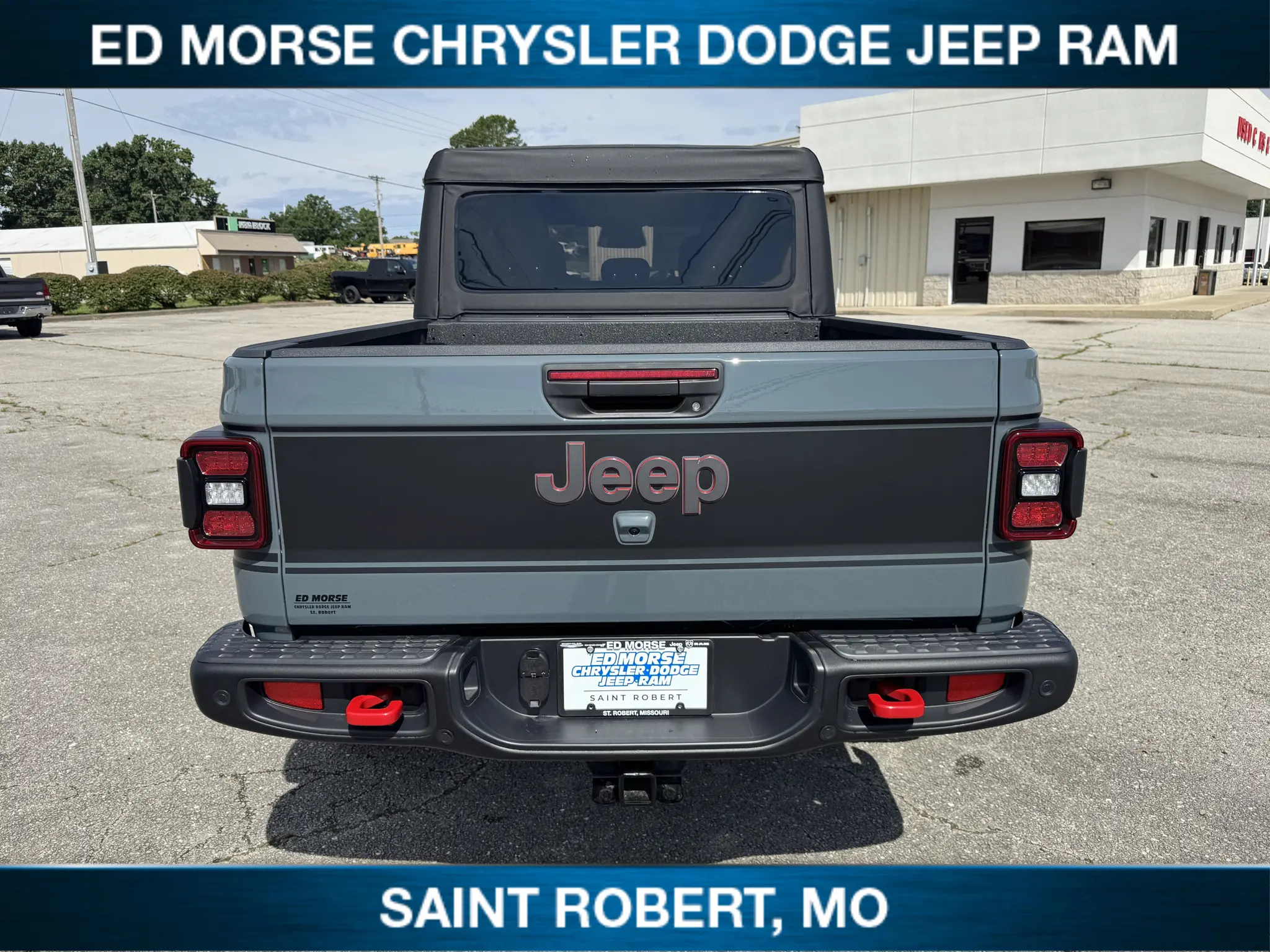 2026 Jeep Gladiator Shadow Ops Auto photo 3