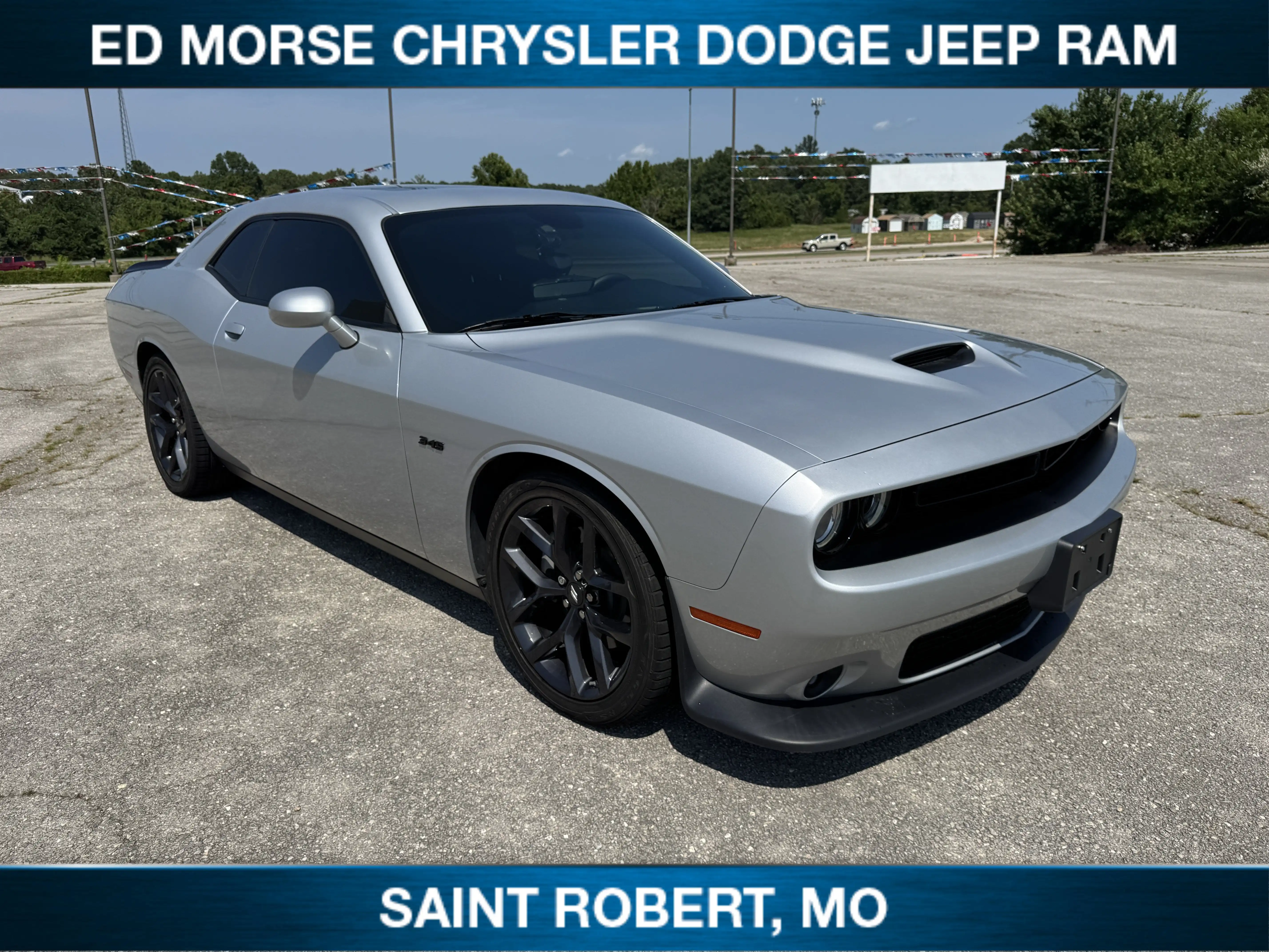 2023 Dodge Challenger R/T's photo