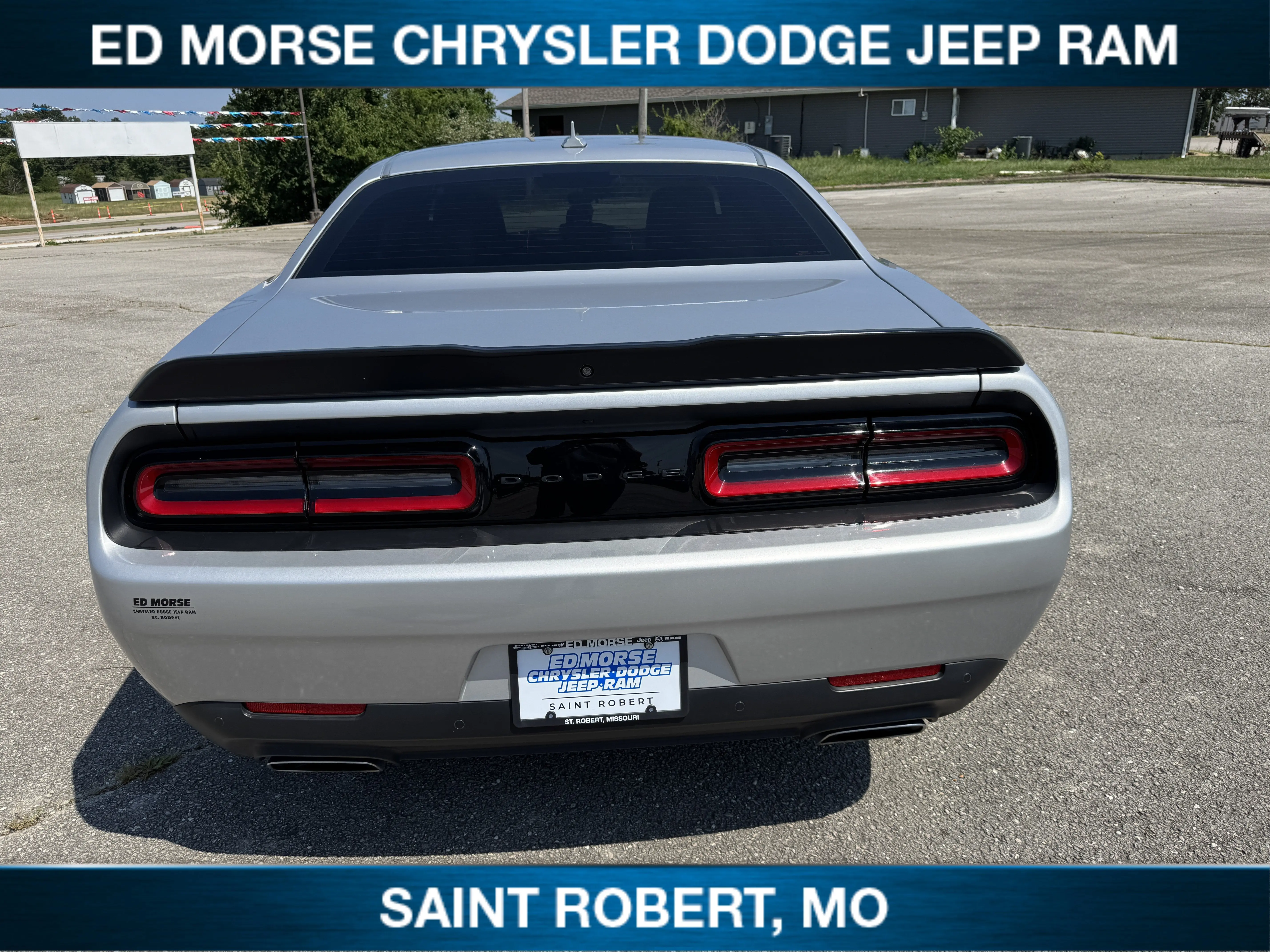 2023 Dodge Challenger R/T photo 3
