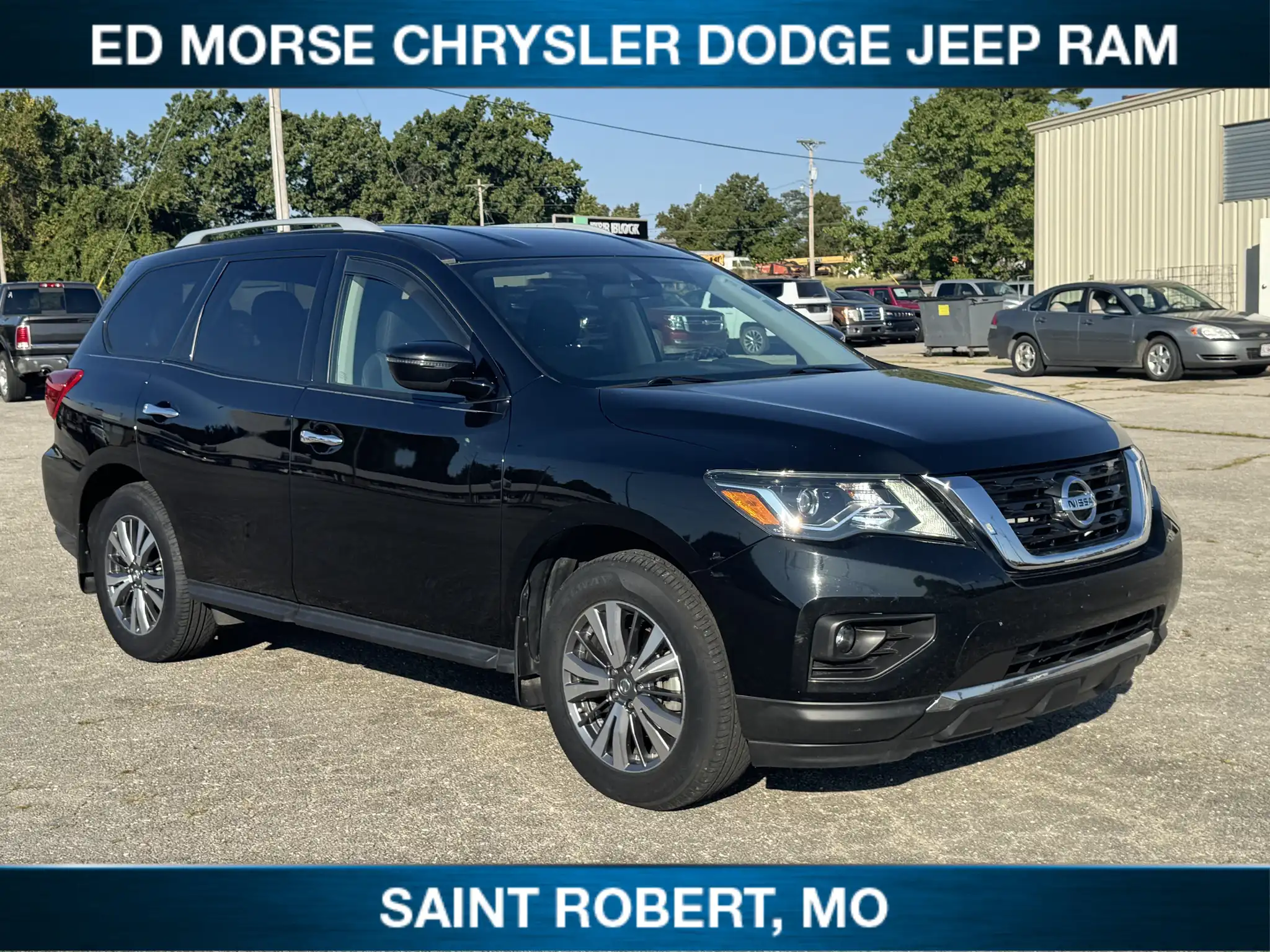 2020 Nissan Pathfinder S 4WD's photo