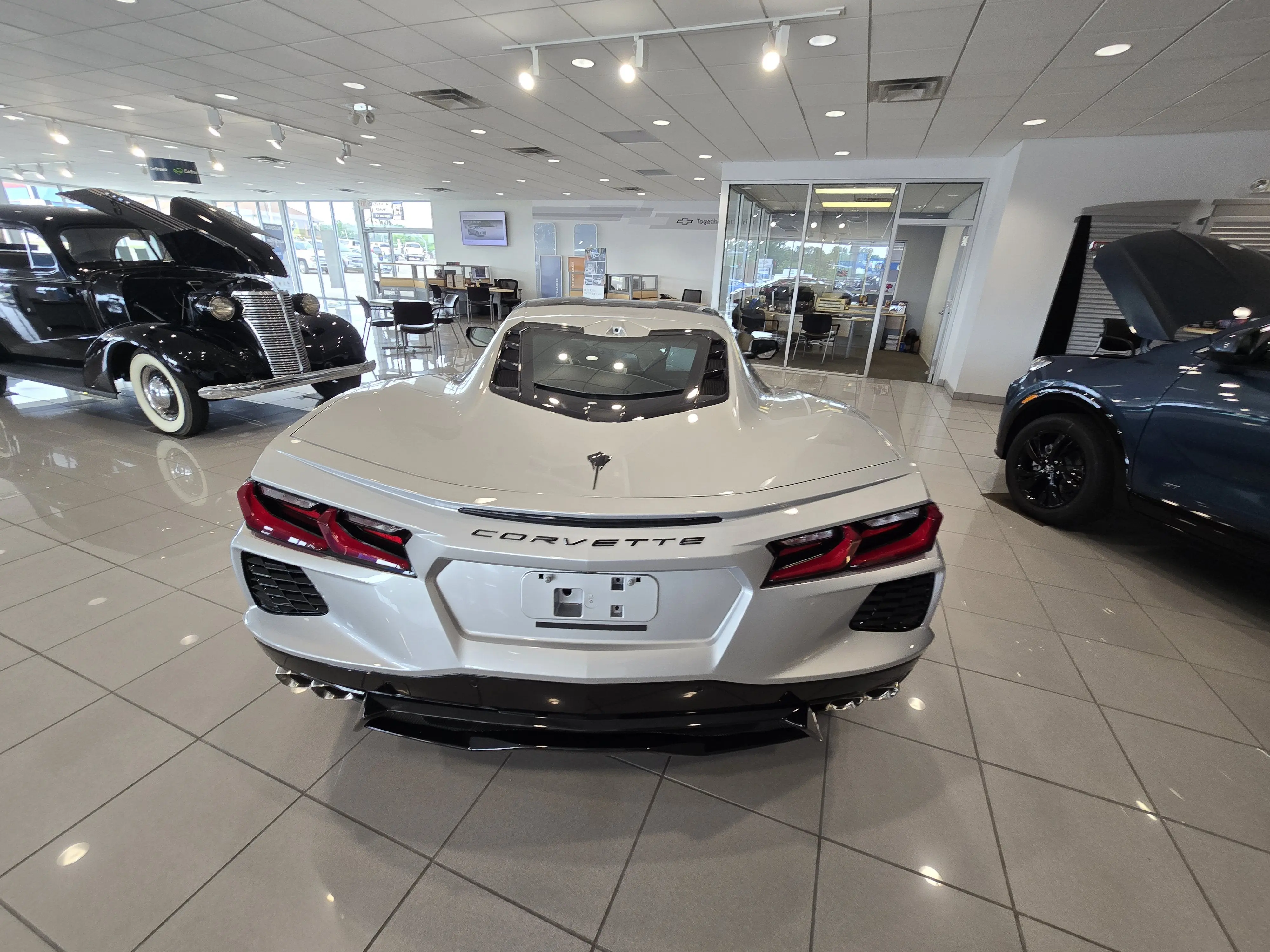 2026 Chevrolet Corvette Stingray Coupe 2LT photo 4