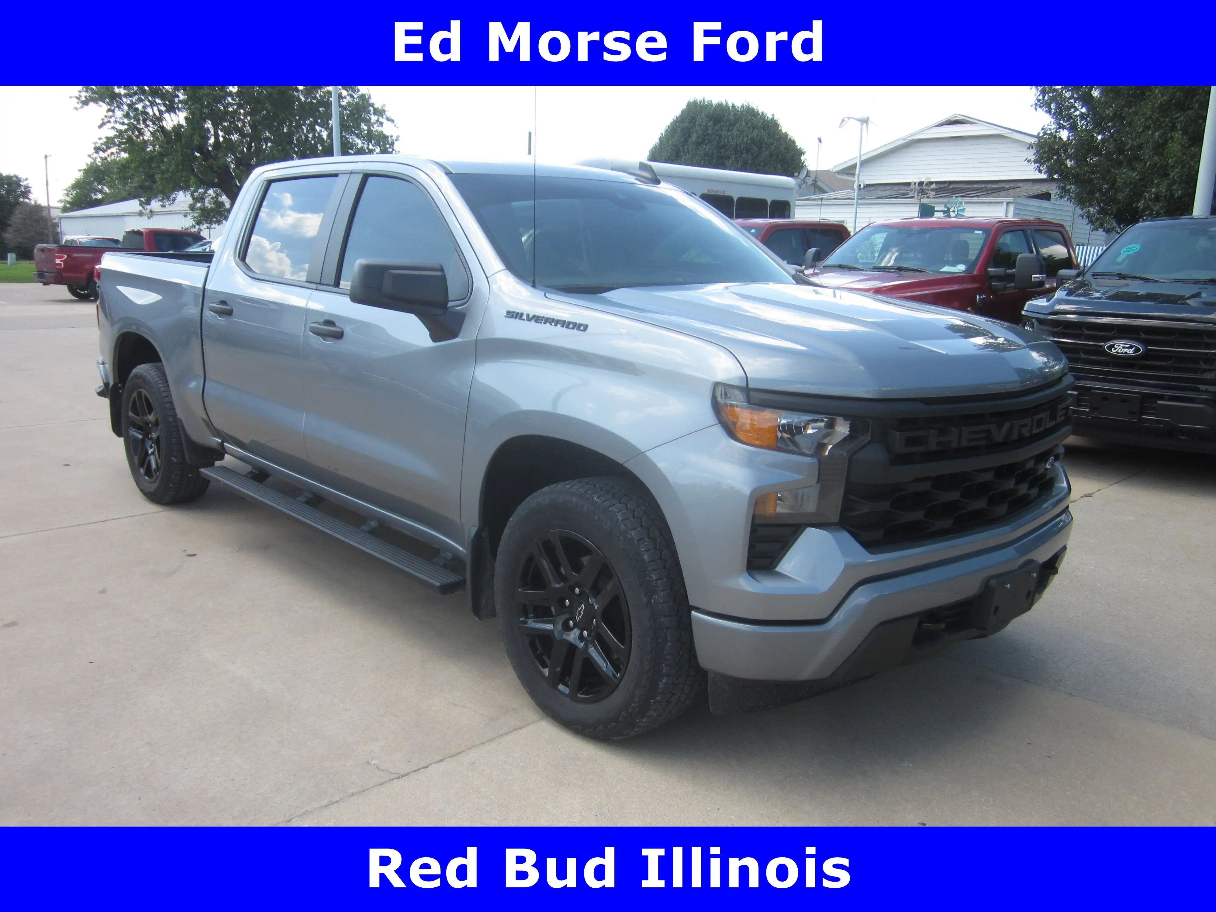2023 Chevrolet Silverado 1500 Custom 4X4 Crew Cab Short Box's photo