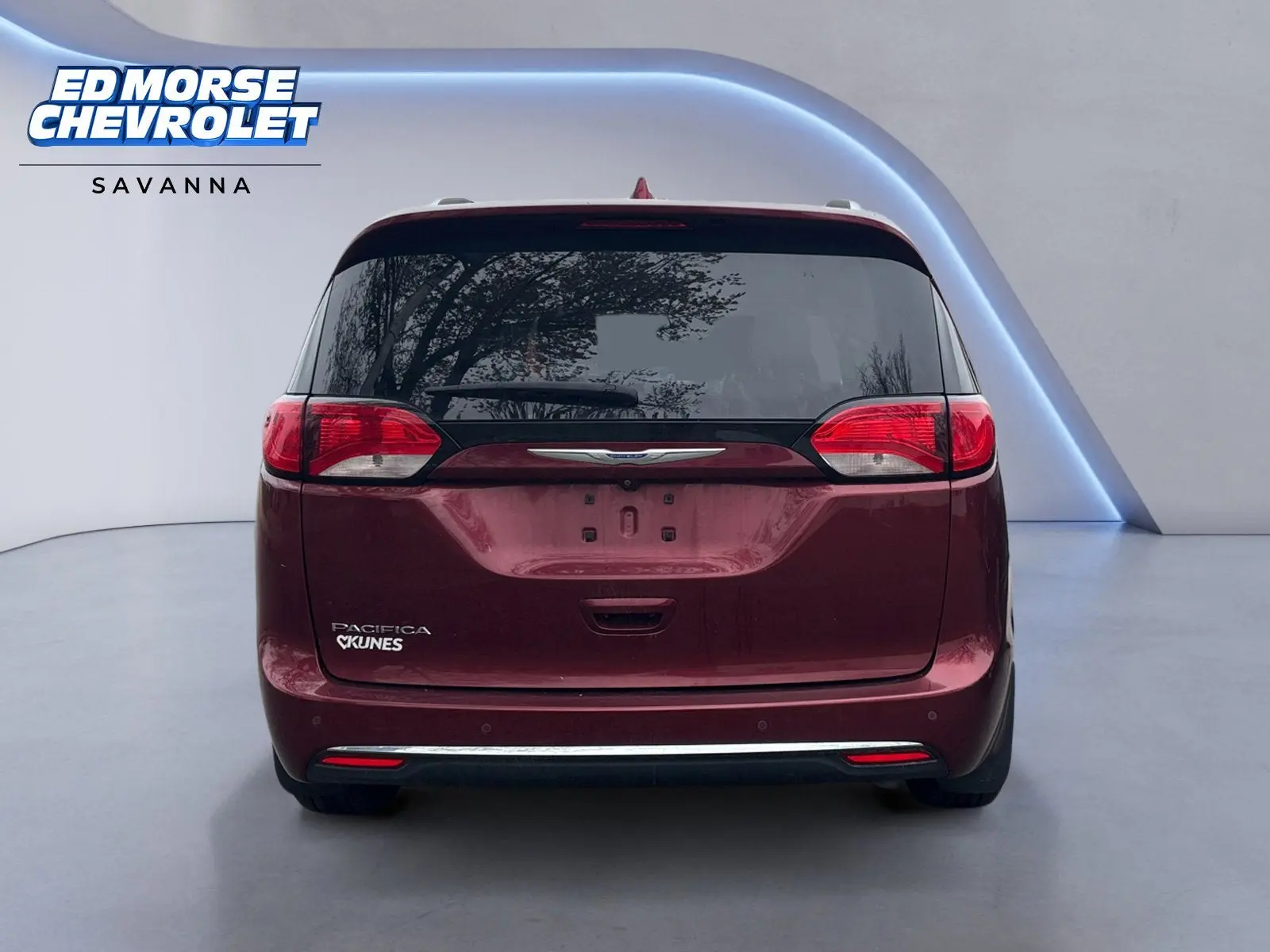 2018 Chrysler Pacifica Touring L Plus photo 4