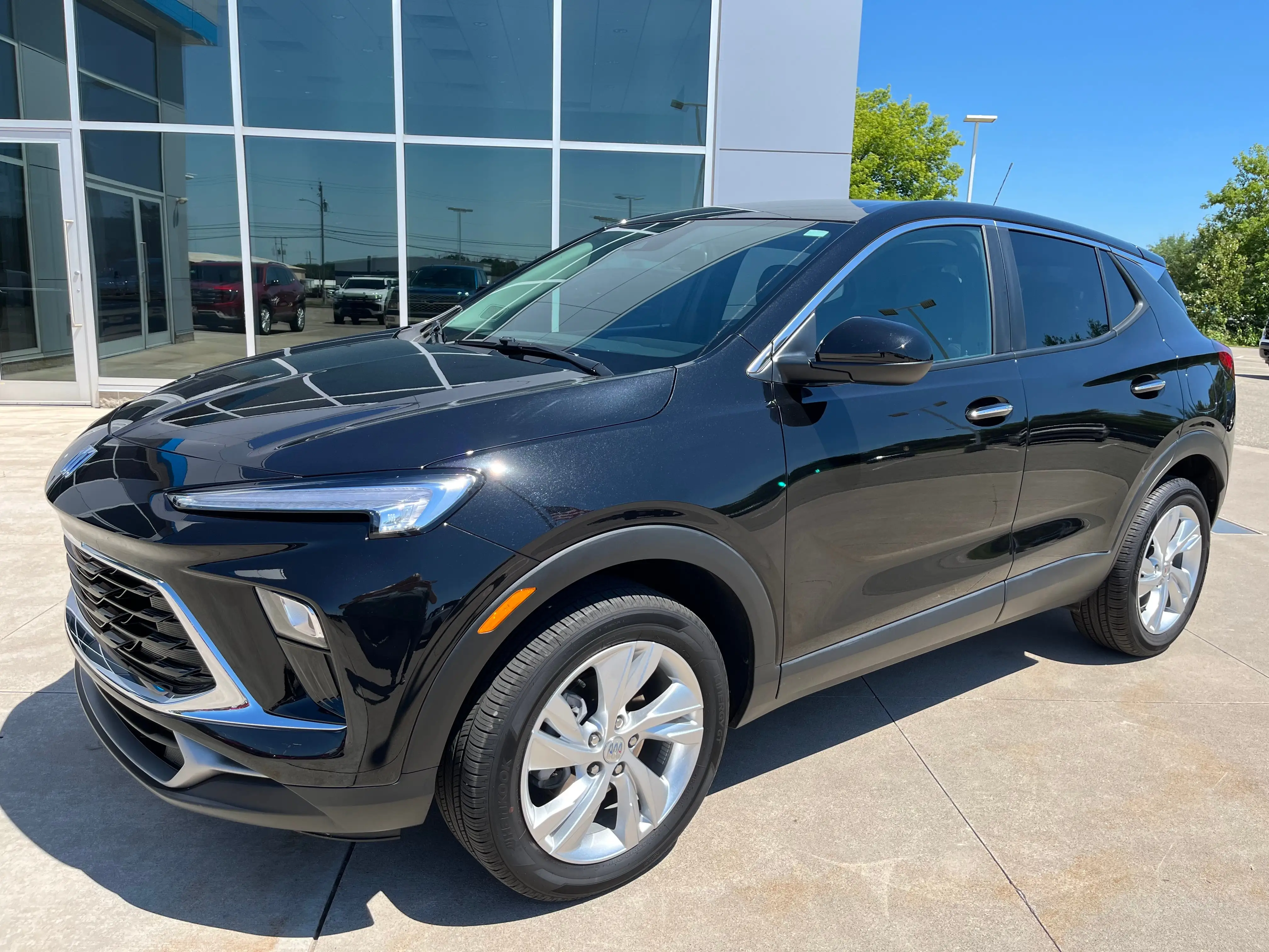 2024 Buick Encore GX Preferred AWD photo 1