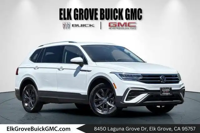 2024 Volkswagen Tiguan 2.0T SE 4Motion's photo