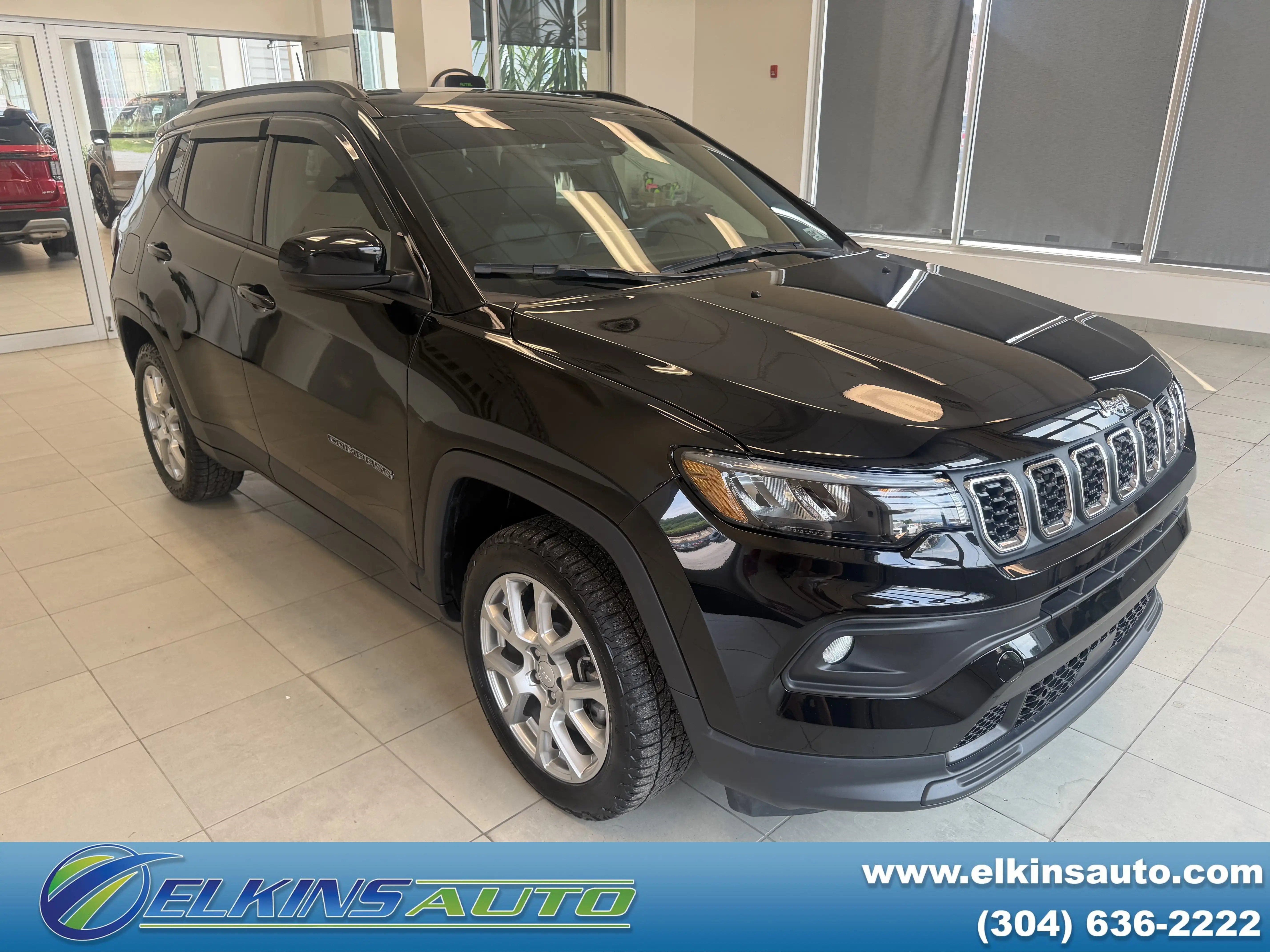 2024 Jeep Compass Latitude Lux 4X4's photo