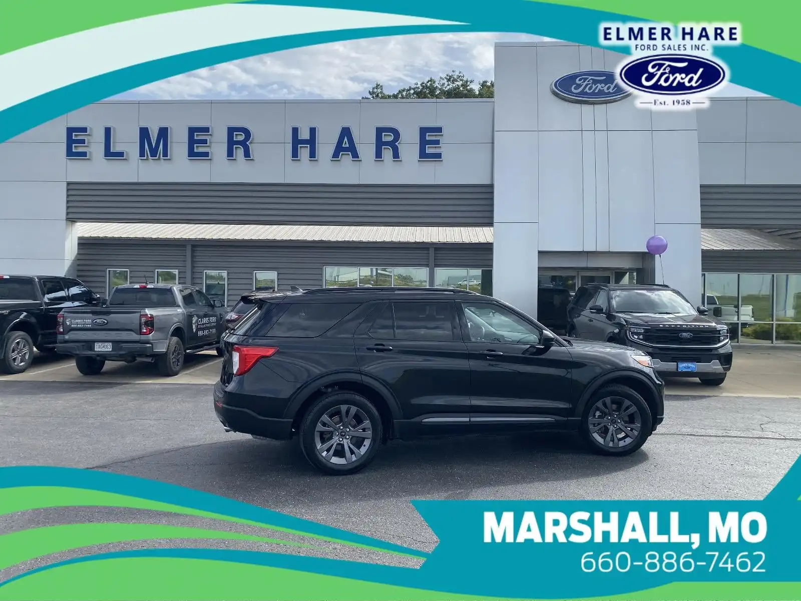 2023 Ford Explorer XLT 4WD's photo