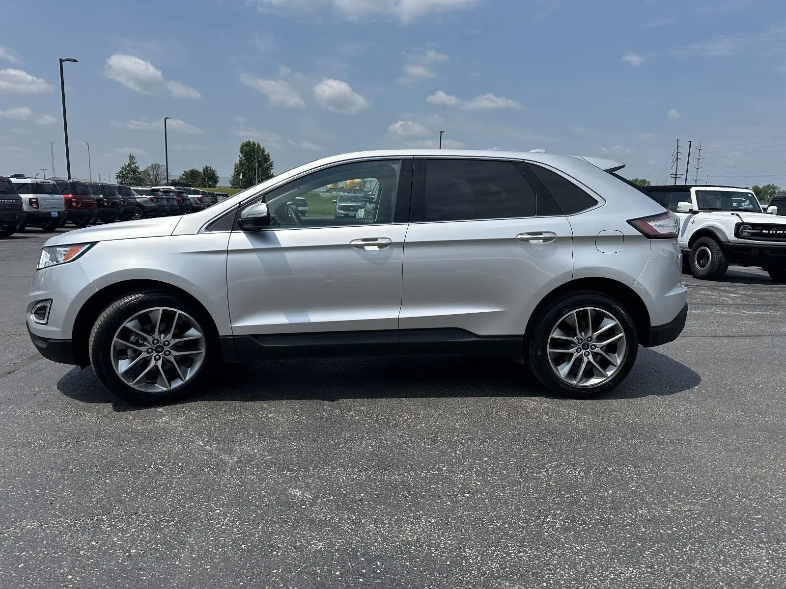 2018 Ford Edge Titanium photo 4