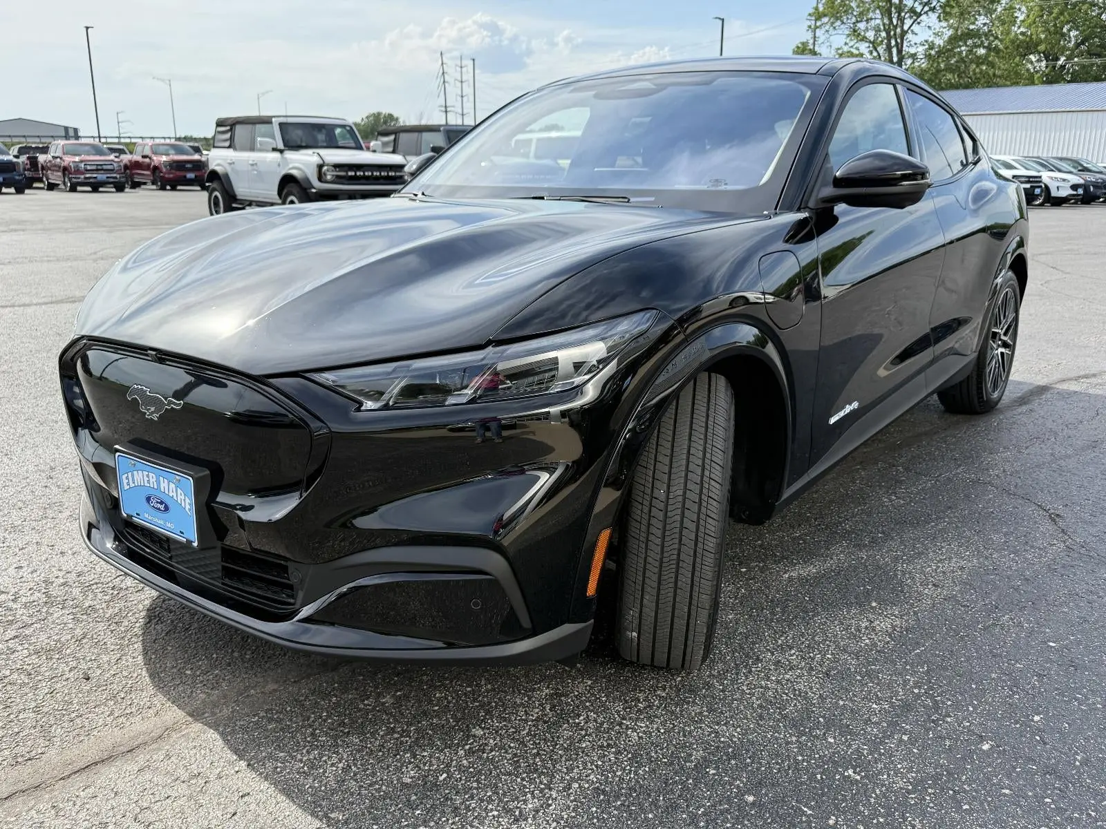 2026 Ford Mustang-Mach-e Premium photo 4