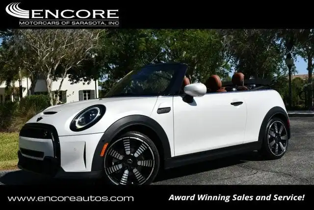 2023 MINI Convertible Cooper S's photo