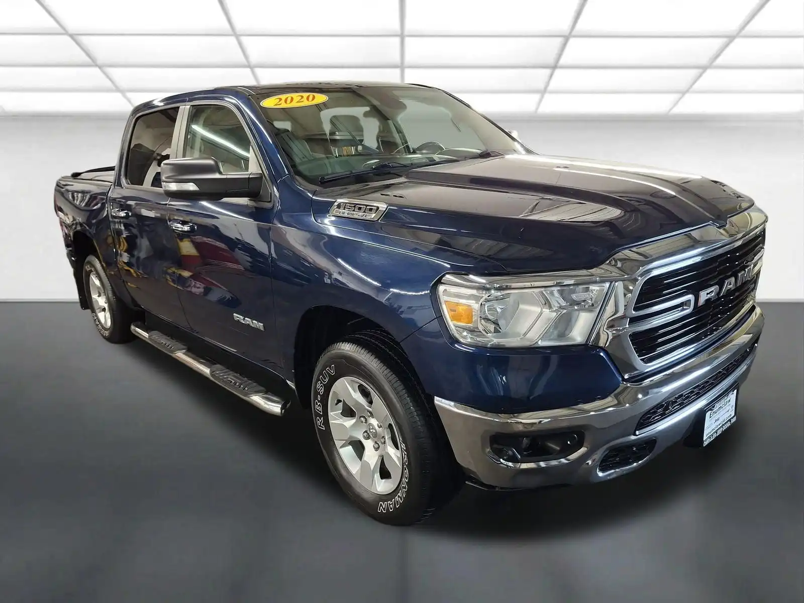 2020 RAM 1500 Big Horn/Lone Star 4WD Crew Cab 5'7's photo