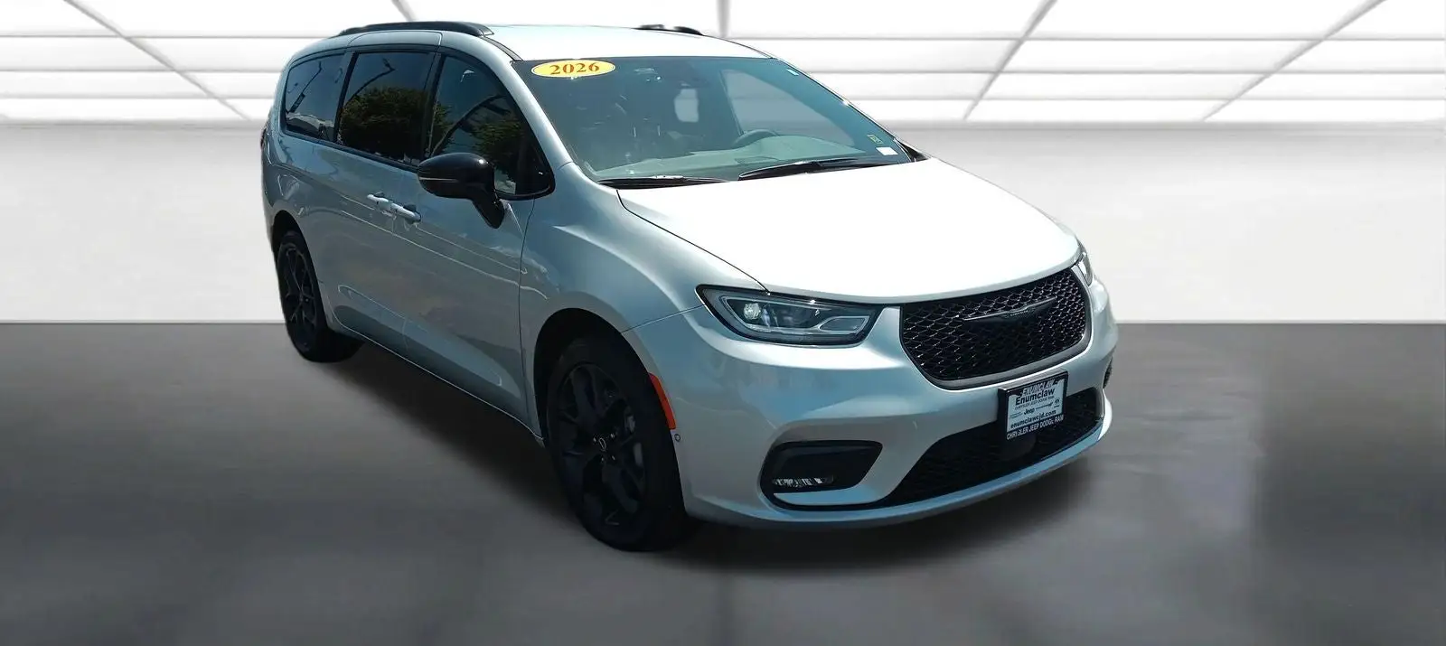 2026 Chrysler Pacifica Select AWD photo 1
