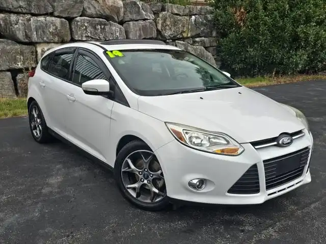 2014 Ford Focus 5 Door Hatch SE's photo