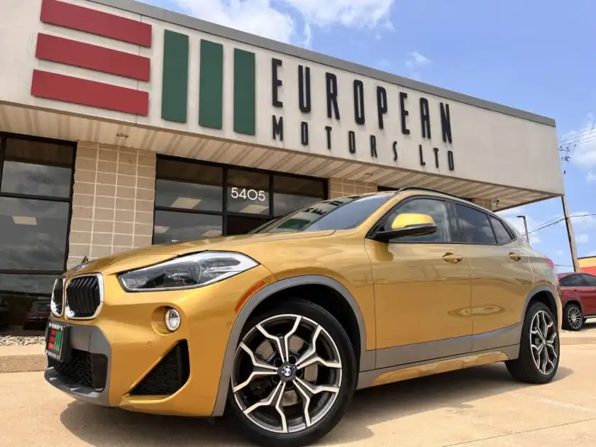 2020 BMW X2 xDrive28i's photo
