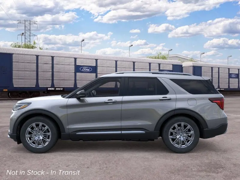 2026 Ford Explorer Platinum photo 3