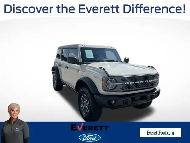 2026 Ford Bronco Badlands 4WD's photo
