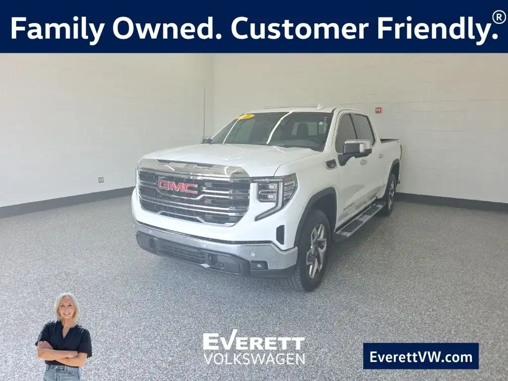 2026 GMC Sierra 4WD Crew Cab Short Box SLT's photo