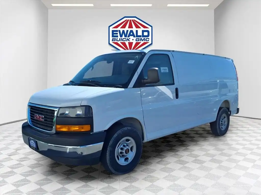 2026 GMC Savana 2500 Ext WB's photo
