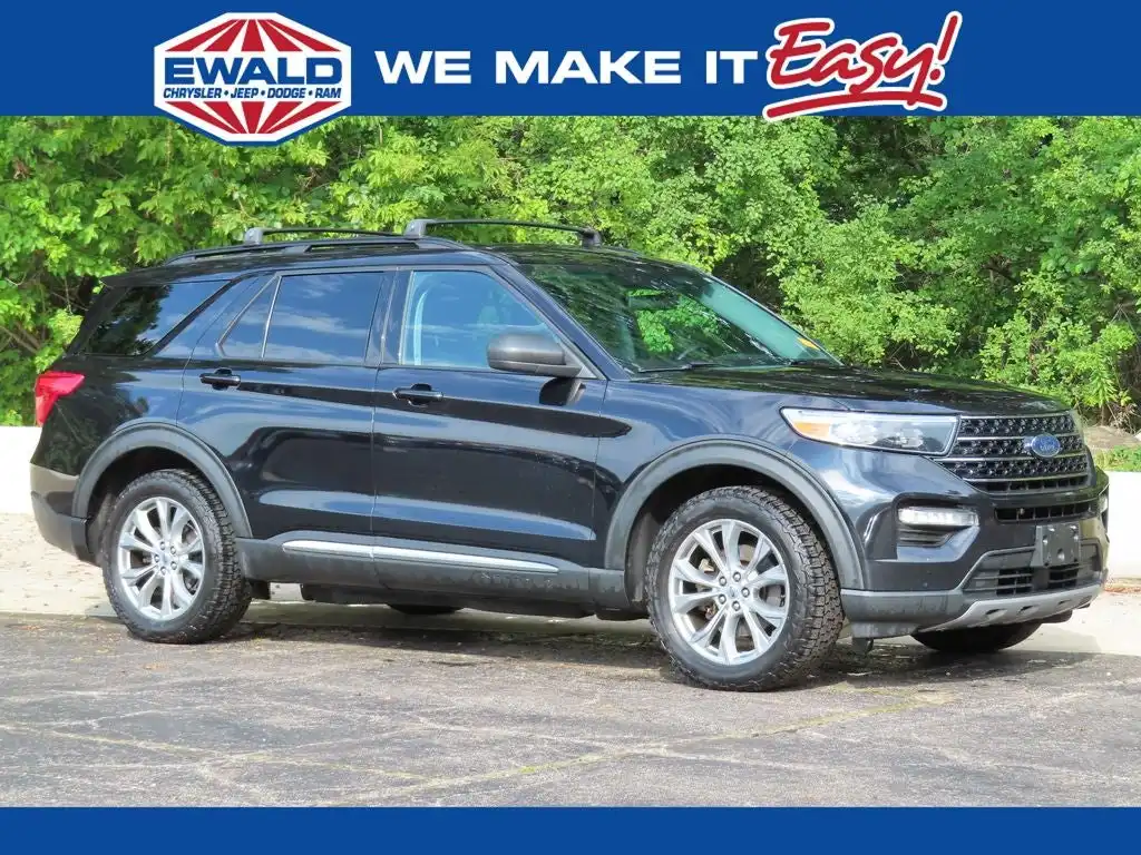 2021 Ford Explorer XLT 4WD's photo