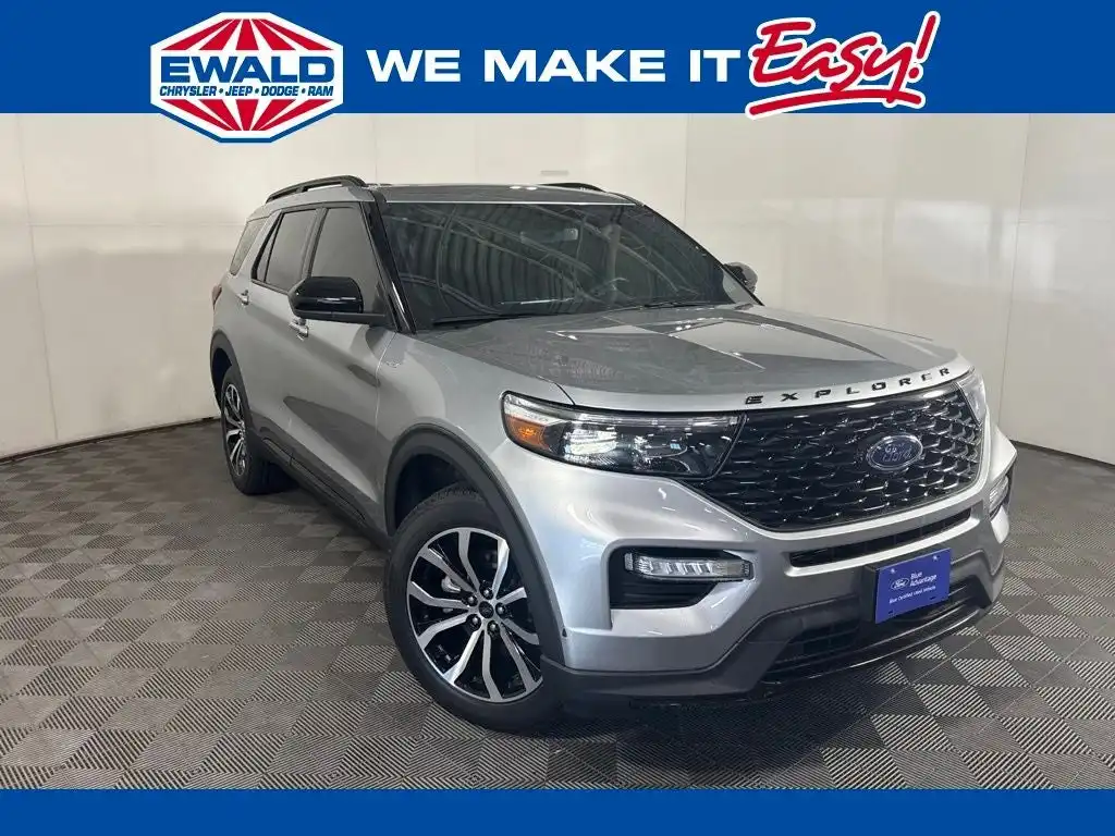 2023 Ford Explorer ST Line 4WD's photo