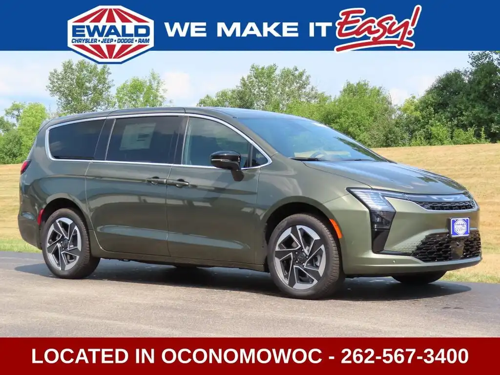 2027 Chrysler Pacifica Limited AWD's photo