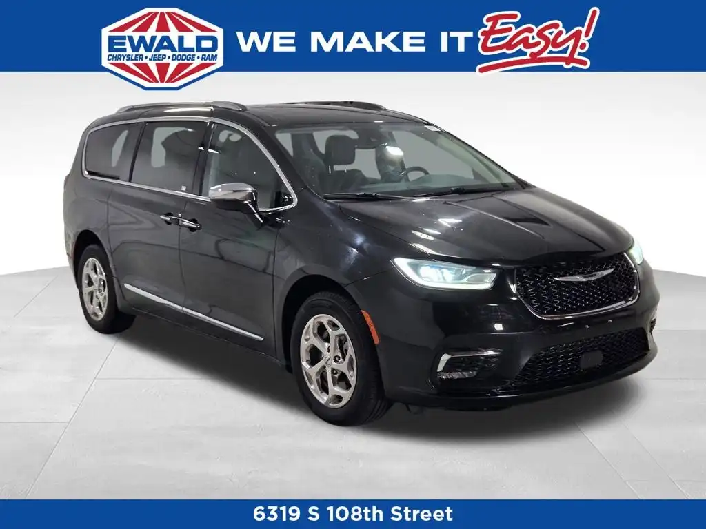 2021 Chrysler Pacifica Limited's photo
