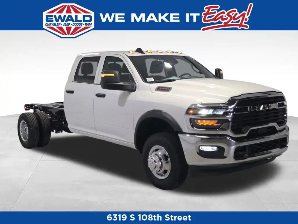 2026 RAM 3500 Tradesman 4X4 Crew Cab's photo