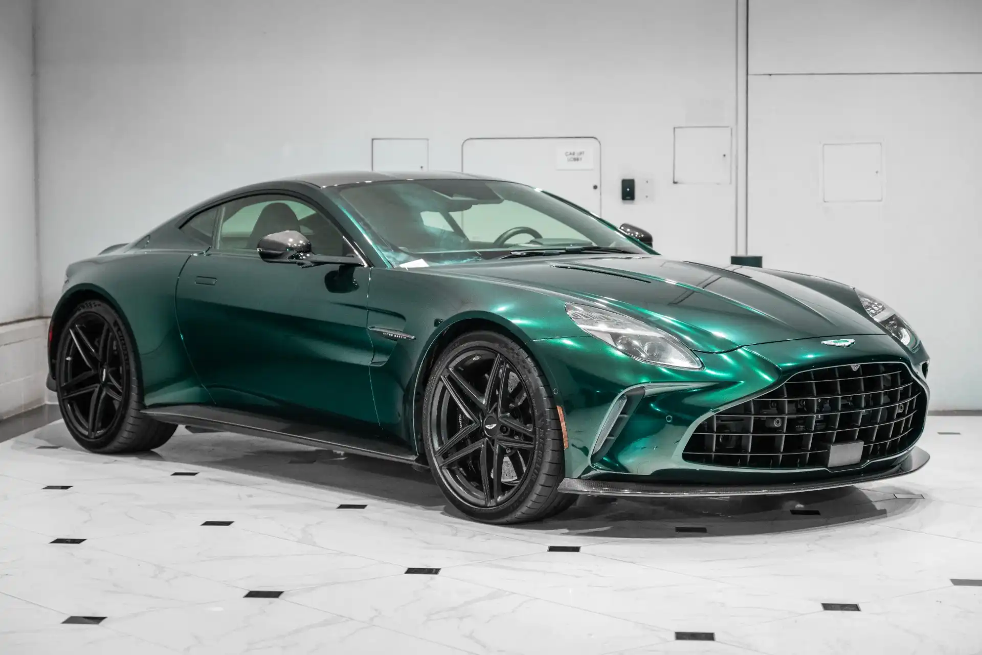 2025 Aston Martin Vantage 4.0 V8 Auto's photo