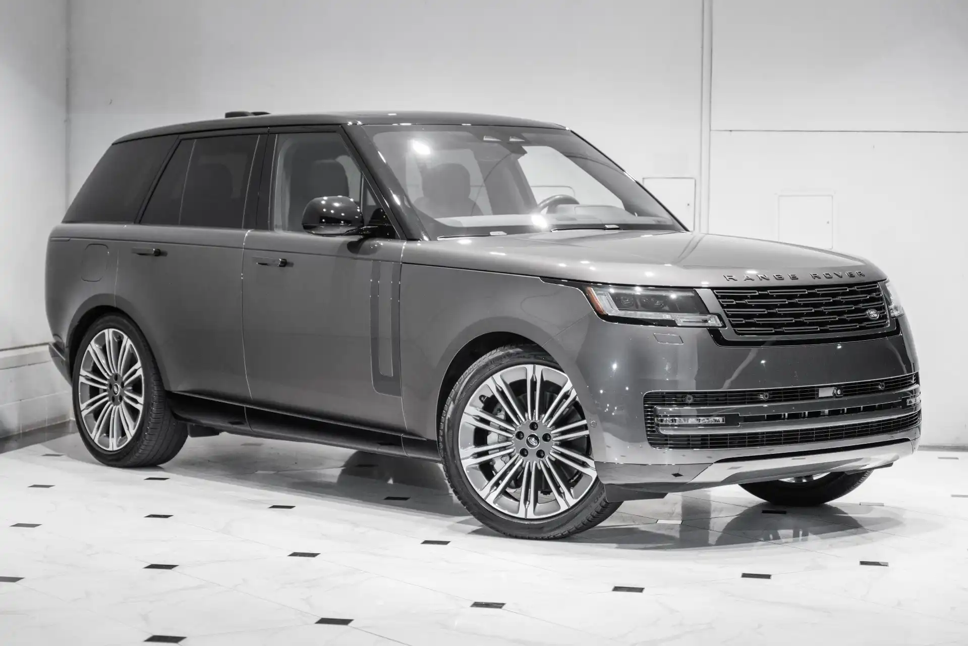 2023 Land Rover Range Rover 4.4 SE SWB's photo