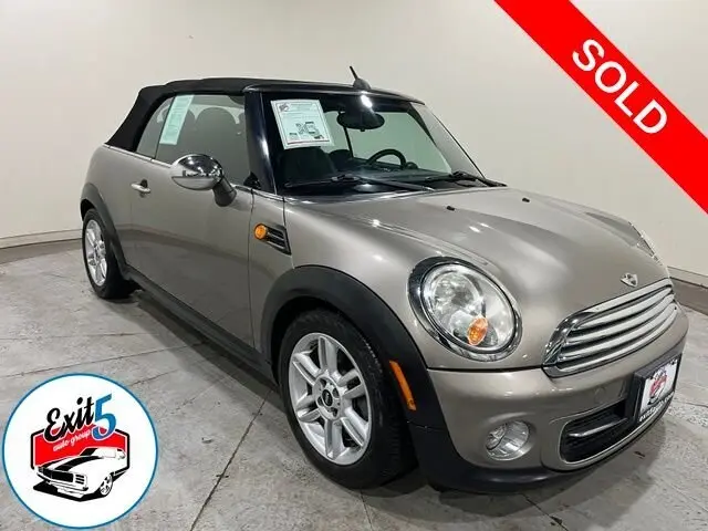 2012 MINI Cooper Base photo 5